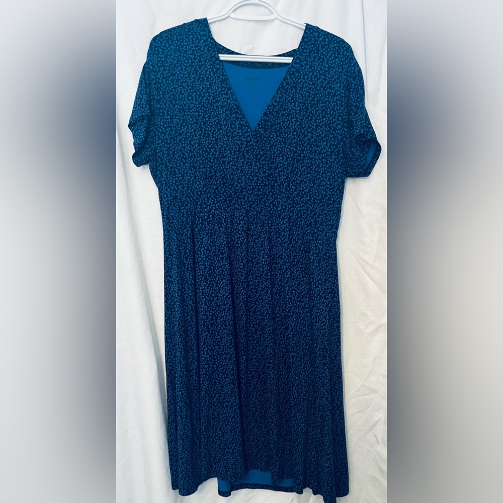 L.L. Bean Blue Midi Dress with Speckled Design